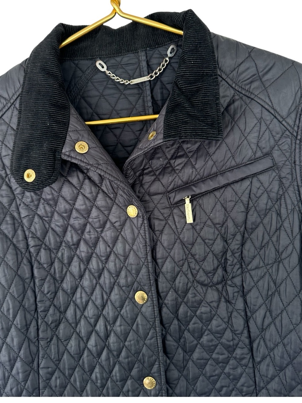Barbour • Quilted Black Jacket - Picture 4 of 9